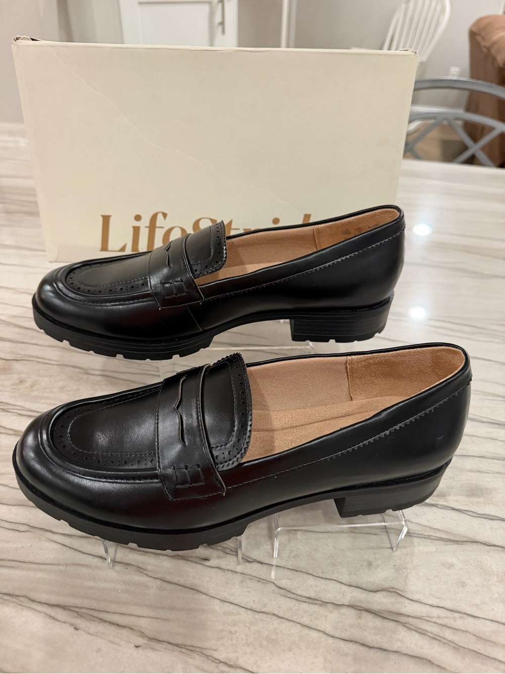 Life Stride Black Leather Classic Penny Loafers